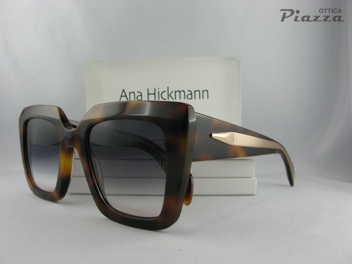 IMG_1629 AH9441 G21 havana ottica piazza san marino