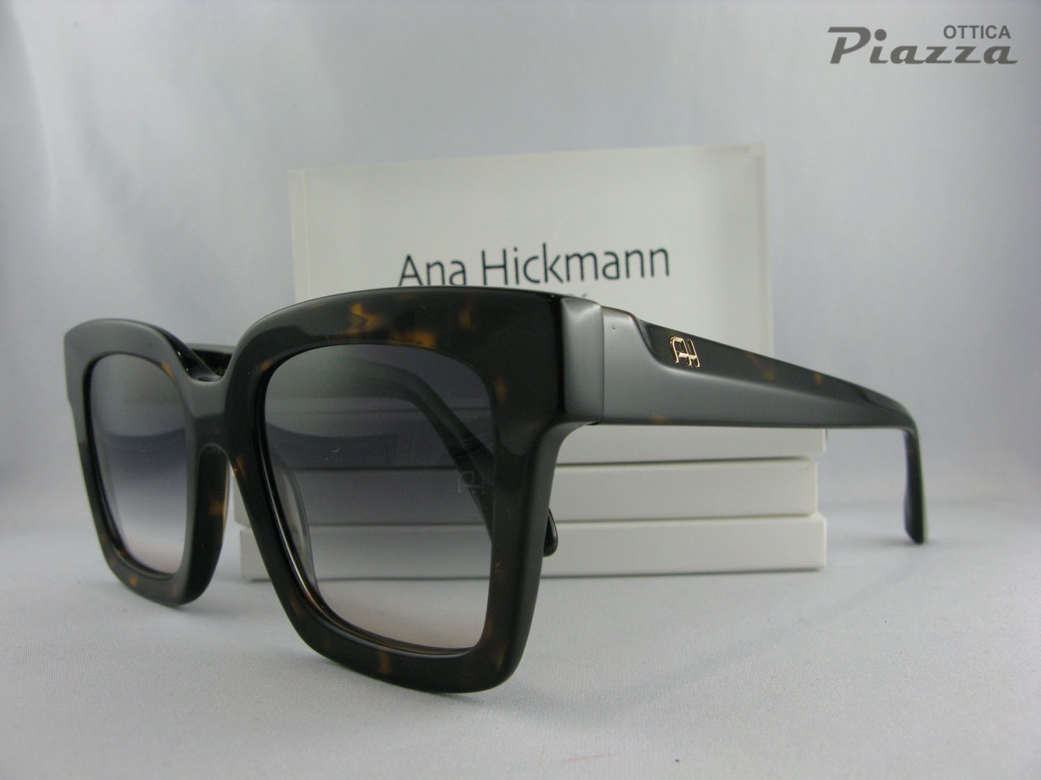 IMG_1721 AH9435 G21 Havana ottica piazza san marino