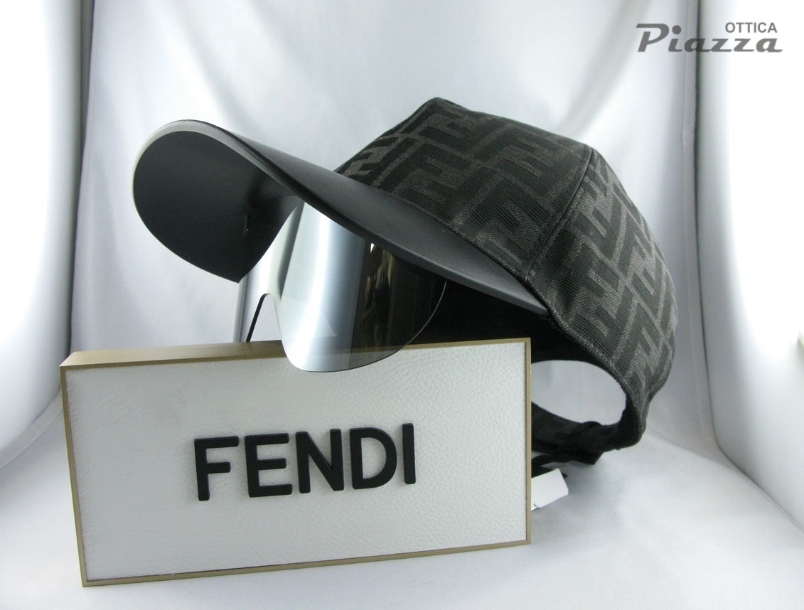 cappello-fendi-con-occhiali-mascherina-P00970052-ottica-piazza-san-marino