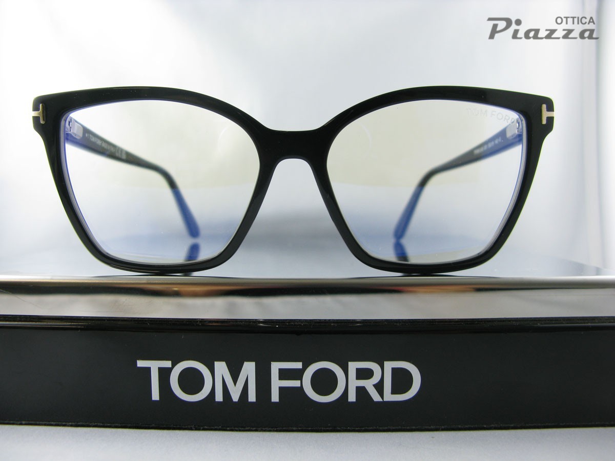 tom-ford-occhiali-vista-a-gatta-ft5812-b-001-ottica-piazza-san-marino