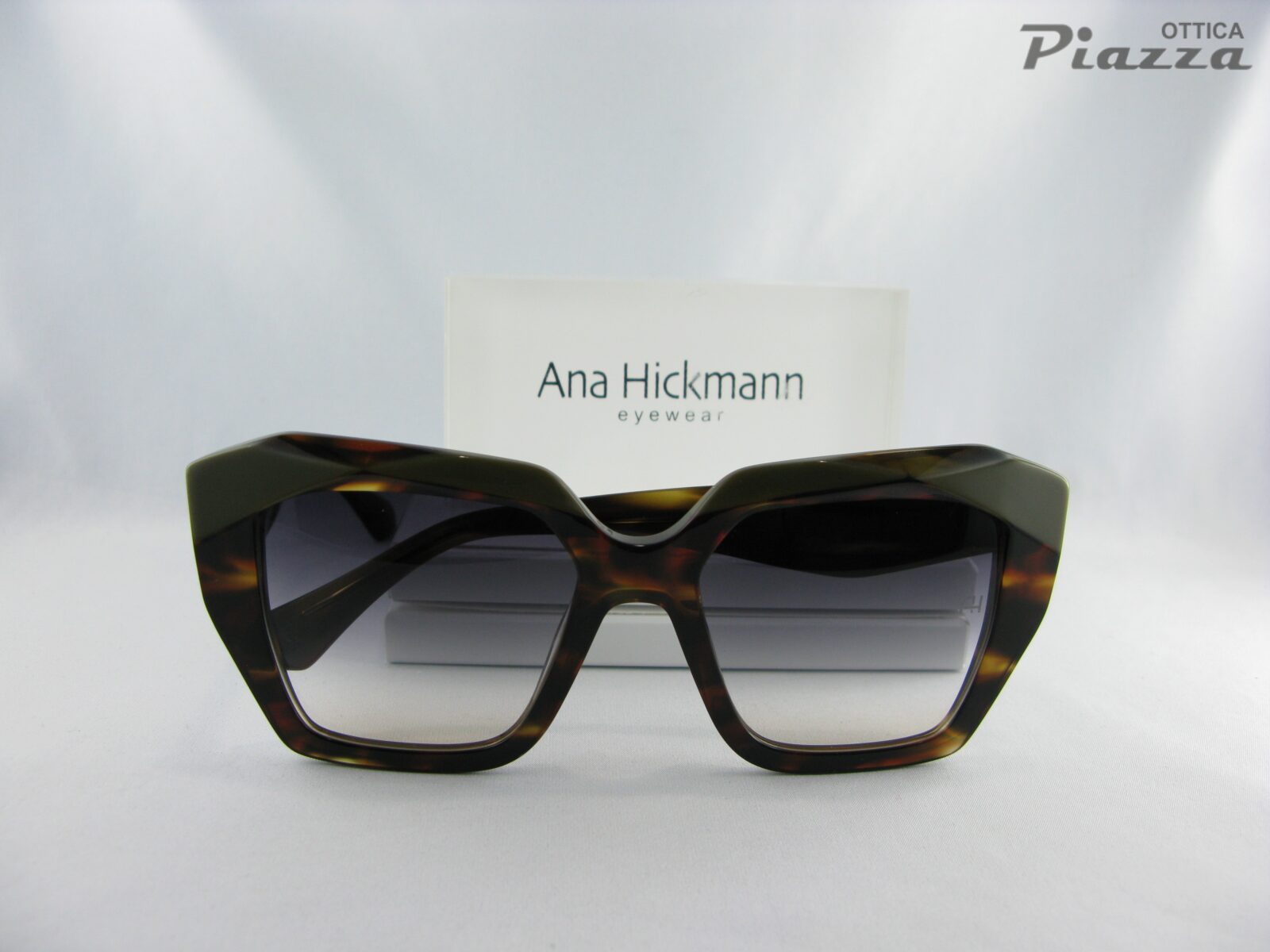 Occhiali da sole Ana Hickmann AH9459 E01 Ottica Piazza San Marino