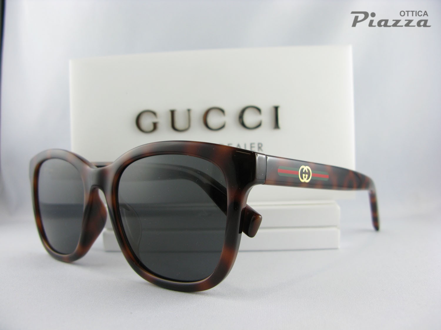 gucci-occiali-san-marino_donna_marroni-ottica-piazza